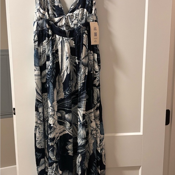 Maaji Tropical Leaf Print Maxi Dress - Picture 2 of 5